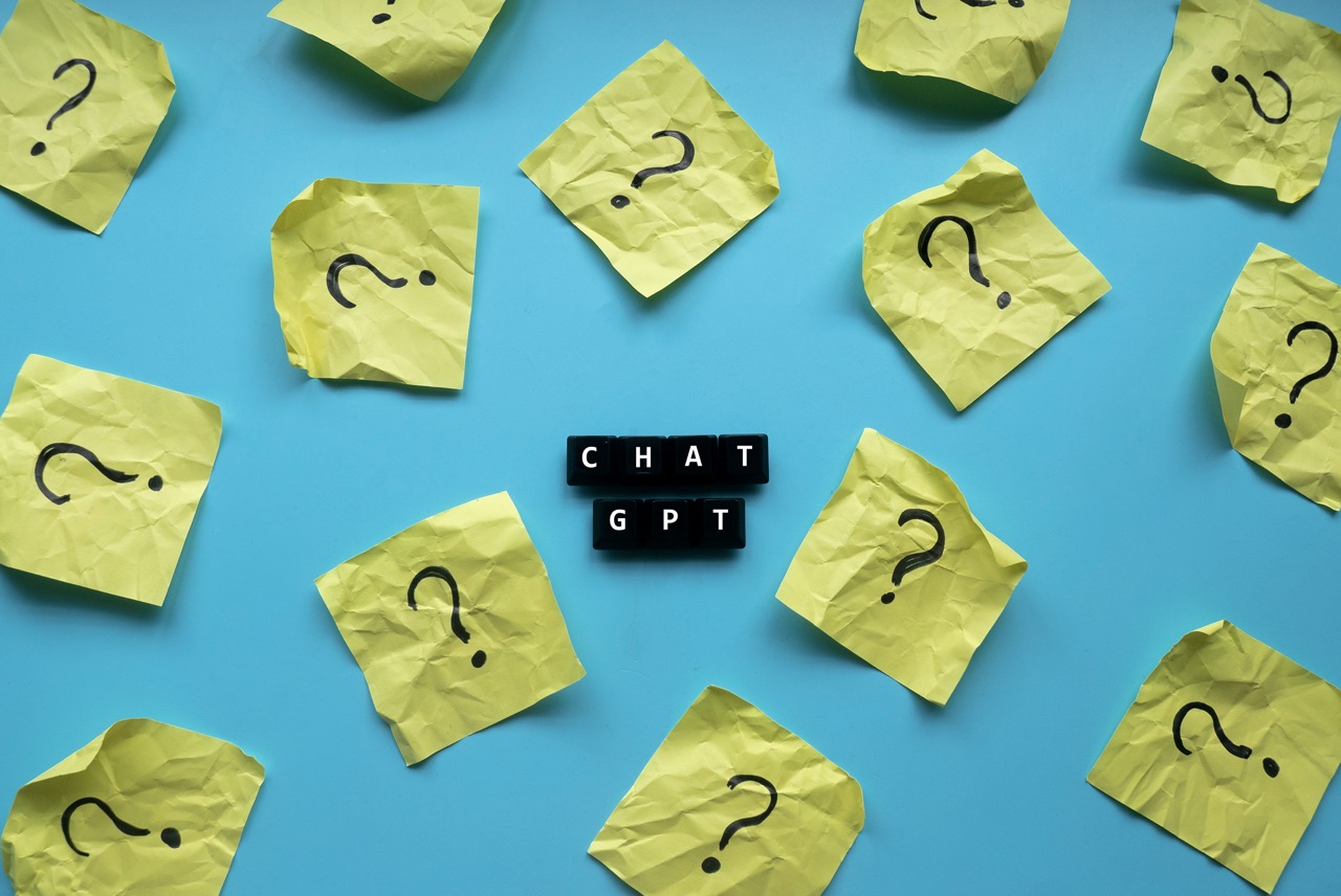 04 ChatGPT and Writing Large